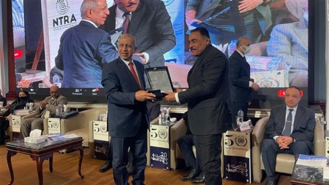 محافظ مطروح يشارك في فعاليات المؤتمر الدولي للنقل البحري