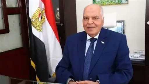 جنايات القاهرة تبرئ نقيب المعلمين...
