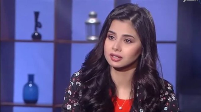 منة عرفة: علاقتي بأشرف زكي طيبة ووقف جانبي