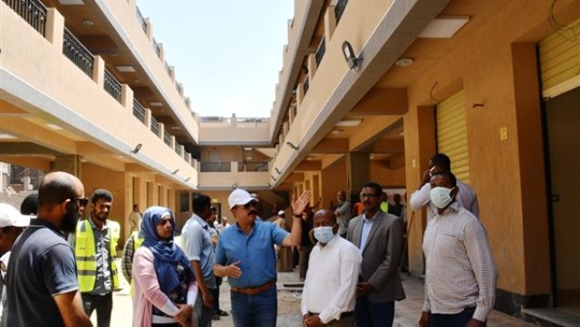 محافظ أسوان يتفقد مول سوان 2 بالسيل الجديد