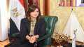 وزيرة الهجرة تتواصل مع مصري...