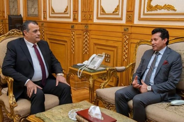 وزير الانتاج الحربي