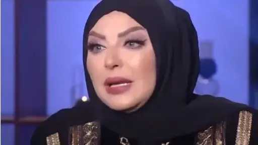 ميار الببلاوي: فنانة محجبة حاولت...