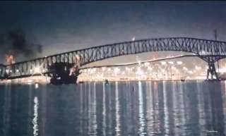 انهيار جسر بالتيمور في أمريكا...