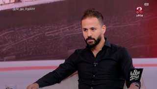 تجهيزًا لدفنه.. الصور الأولى لـ...