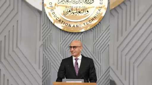 عاجل.. دعوى قضائية لعزل وزير...