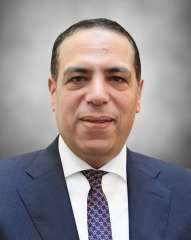 الصافي عبد العال: مراجعة المدرجين...