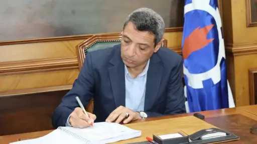 محافظ السويس يعتمد نتيجة الشهادة...