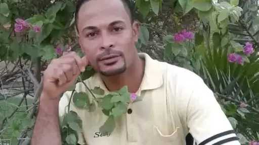 دخل عليه غرفته... وفاة أب...