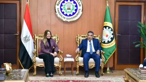 محافظ الدقهلية يستقبل وفد البنك...