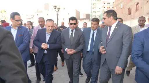 محافظ أسيوط ووزير الشباب والرياضة...
