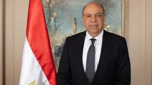 جولة تفقدية مفاجئة لوزير الطيران...