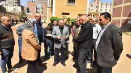محافظ أسيوط يتفقد مدرستي هدى...