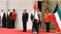 الرئيس السيسي وأمير الكويت يشددان...