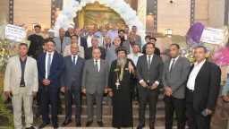 محافظ أسيوط يزور مطرانيات الدير...