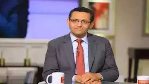 إبراهيم عيسى: مصر نجت من...