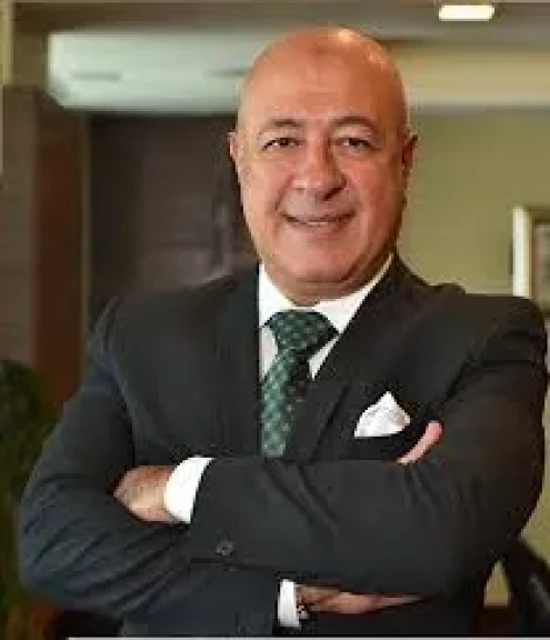 يحي أبو الفتوح نائب الرئيس التنفيذي للبنك الأهلي