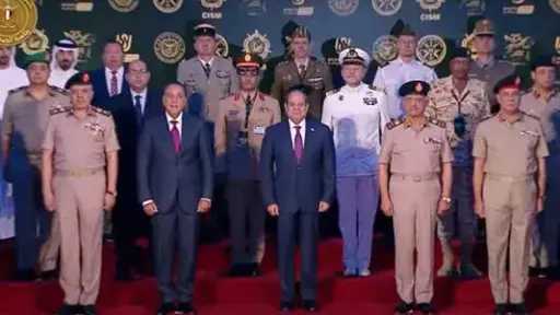 الرئيس السيسي يشاهد فيلمًا تسجيليًا...