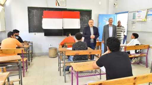 محافظ أسيوط يتفقد مدرستي ناصر...
