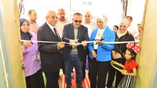 محافظ أسيوط يفتتح معرض ”صناع...
