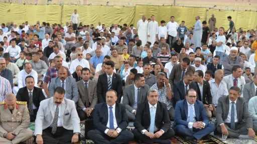 محافظ أسيوط يؤدي صلاة عيد...