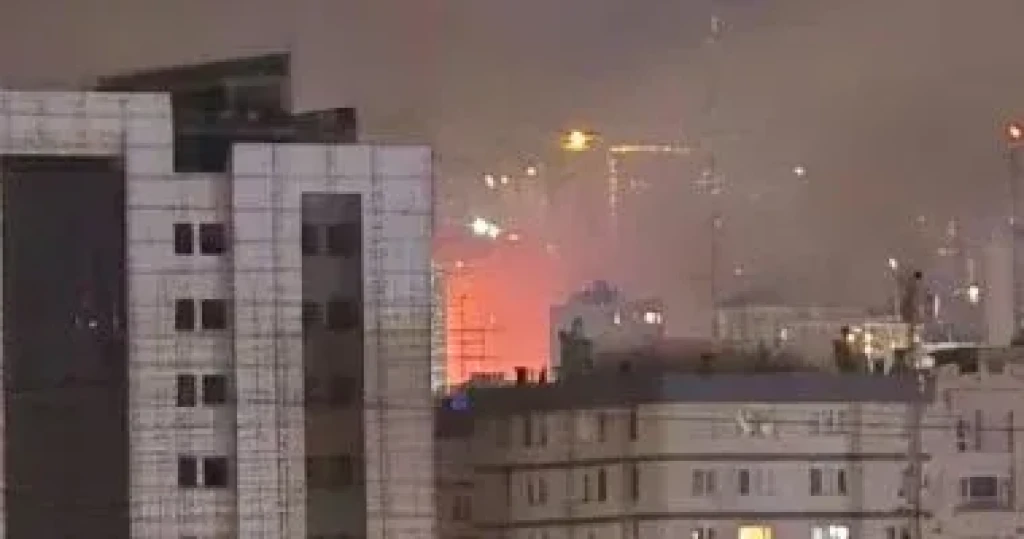 إيران