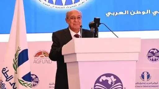 الدكتور حسن البيلاوي: جائزة الملك...