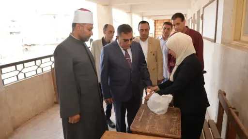 محافظ الدقهلية يتابع سير امتحانات...