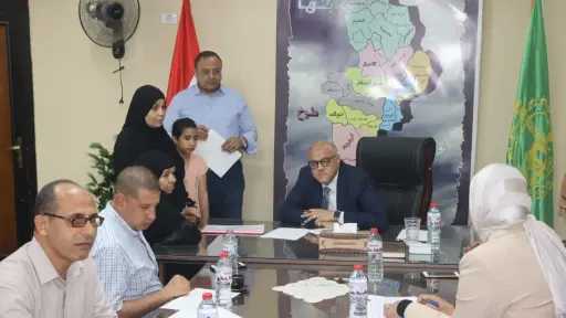 محافظ القليوبية يعقد لقاء المواطنين الاسبوعي للتواصل مع المواطنين وحل مشاكلهم  بمجلس مدينة شبين القناطر