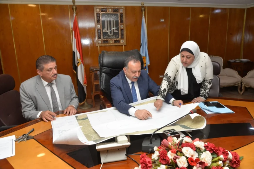 محافظ أسيوط