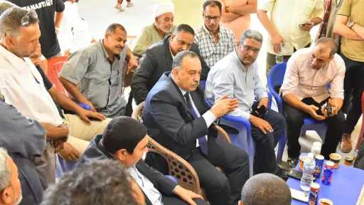 في لقاء جماهيري بالغنايم.. محافظ أسيوط يطلق حزمة قرارات لتحسين مستوى لخدمات وتحقيق التنمية