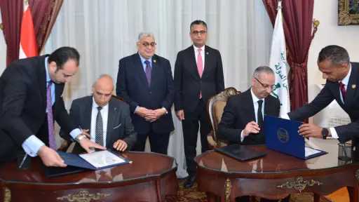 وزير التموين والتجارة الداخلية يشهد...