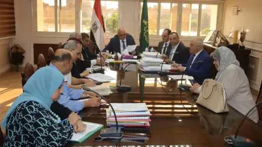 محافظ القليوبية يترأس اجتماع لجنة...