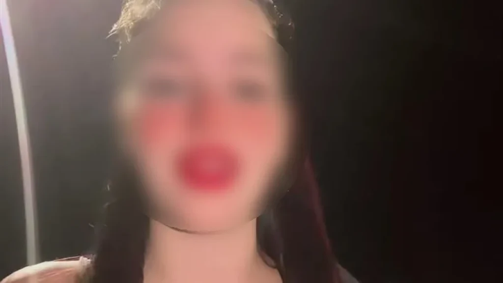نور تفاحة