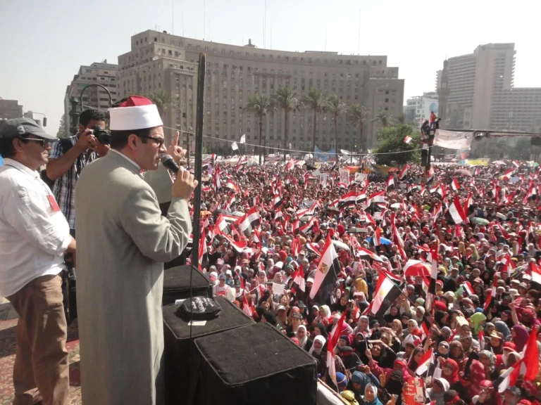 مظهر شاهين