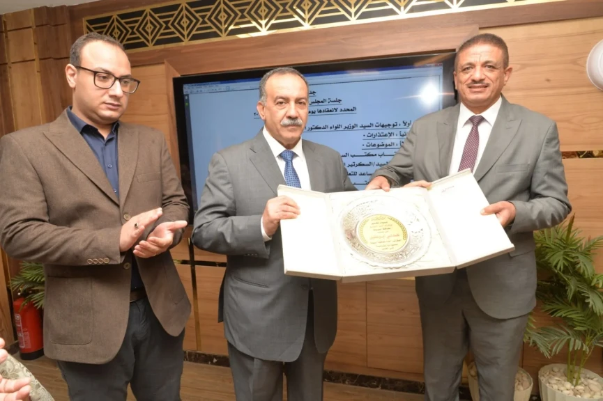 محافظ أسيوط
