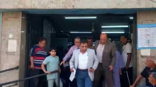 محافظ الدقهلية في عيادة التأمين...