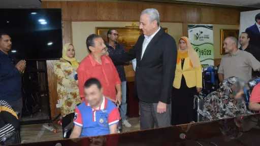 الغربية ترسم البسمة على الوجوه.....