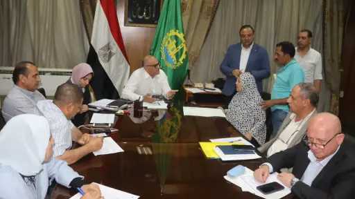 محافظ القليوبية يعقد اللقاء الجماهير...