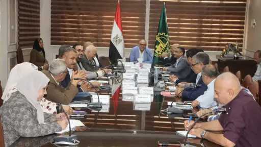 محافظ القليوبية يترأس اجتماع مجلس...