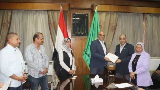 محافظ القليوبية يكرم المشرفين ومديري...