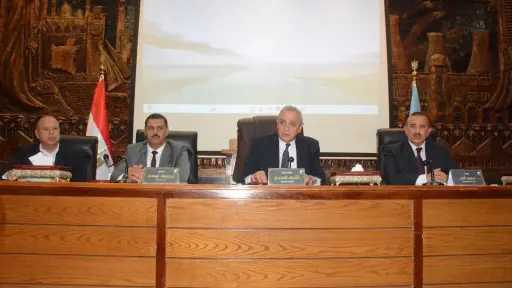 محافظ الغربية يترأس اجتماعاً تنفيذياً...