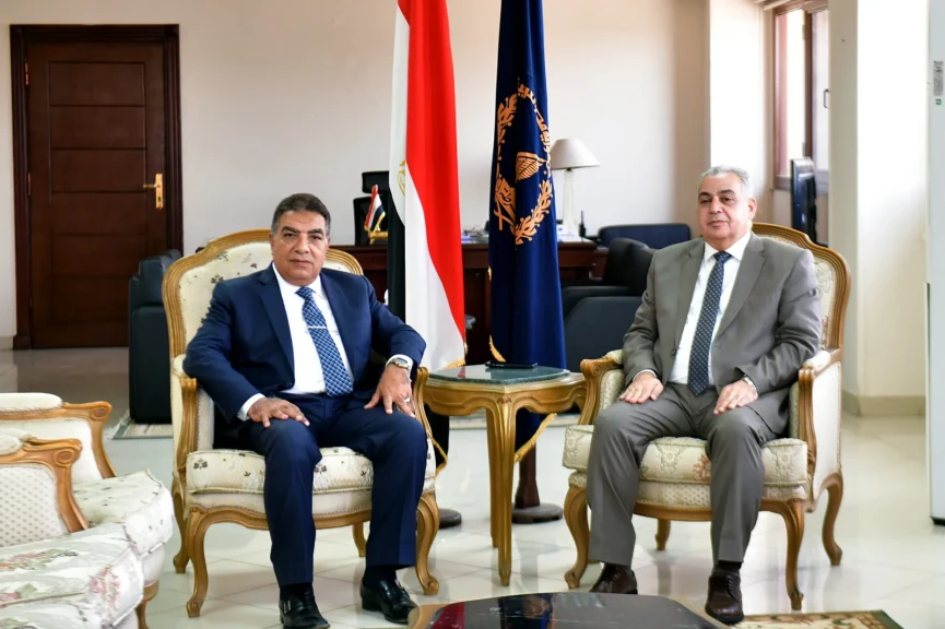محافظ الدقهلية يهنئ مدير الأمن الجديد عقب توليه منصبه متمنياً له التوفيق والسداد