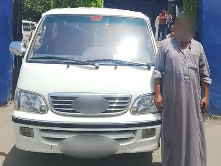 بالصورة والفيديو .. سائق السيارة الميكروباص المخالف فى قبضة أمن الشرقية