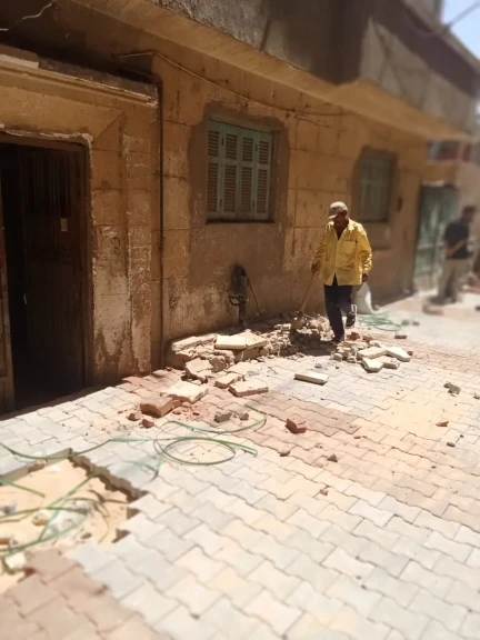 محافظ أسيوط: مواصلة تركيب بلاط الانترلوك بمنطقة الصيانة البحرية بمدينة أبوتيج