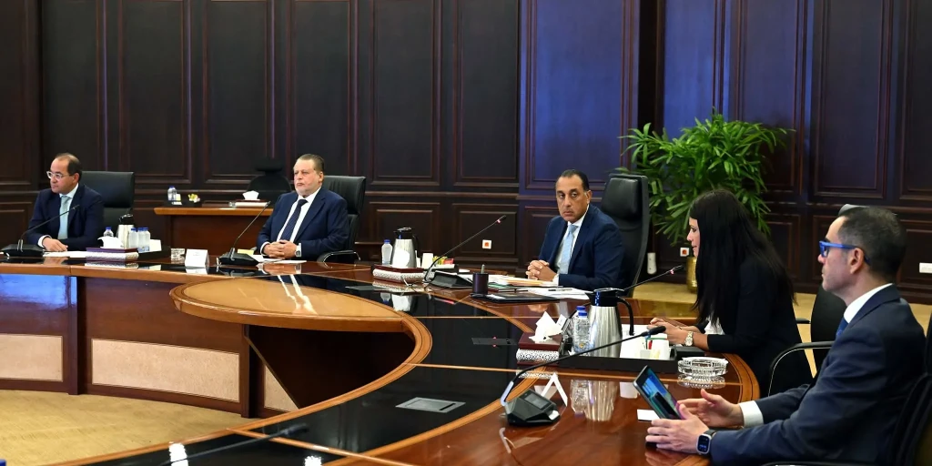 رئيس الوزراء يترأس اجتماع المجلس التنسيقى للسياسات المالية والنقدية