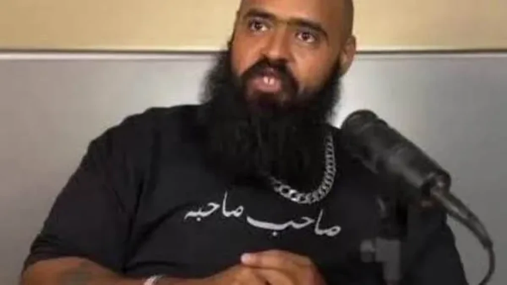 القبض على البلوجر محمد عبد العاطي بتهمة نشر محتوى خادش للحياء