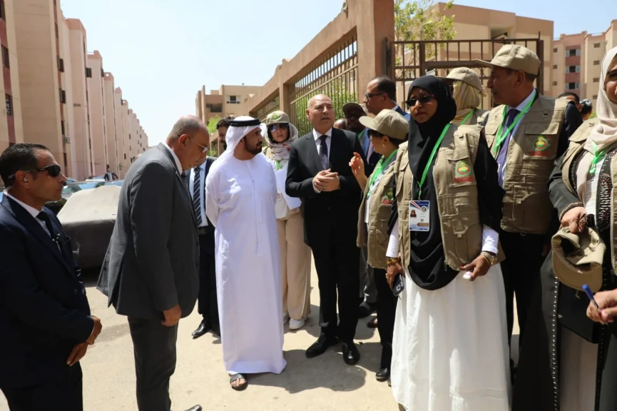 بالصور .. محافظ القاهرة يتفقد لجنة مدرسة تحيا مصر 1 الإعدادية بنات بالأسمرات