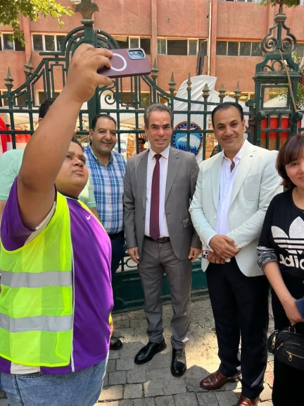 بالصور رئيس الهيئة الوطنية للإعلام يدلى بصوته أمام لجنة قصر النيل