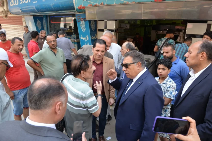 بالصور .. محافظ الدقهلية في جولة ميدانية بشوارع المنصورة: لا تهاون مع الإشغالات..والنظافة أولوية قصوى